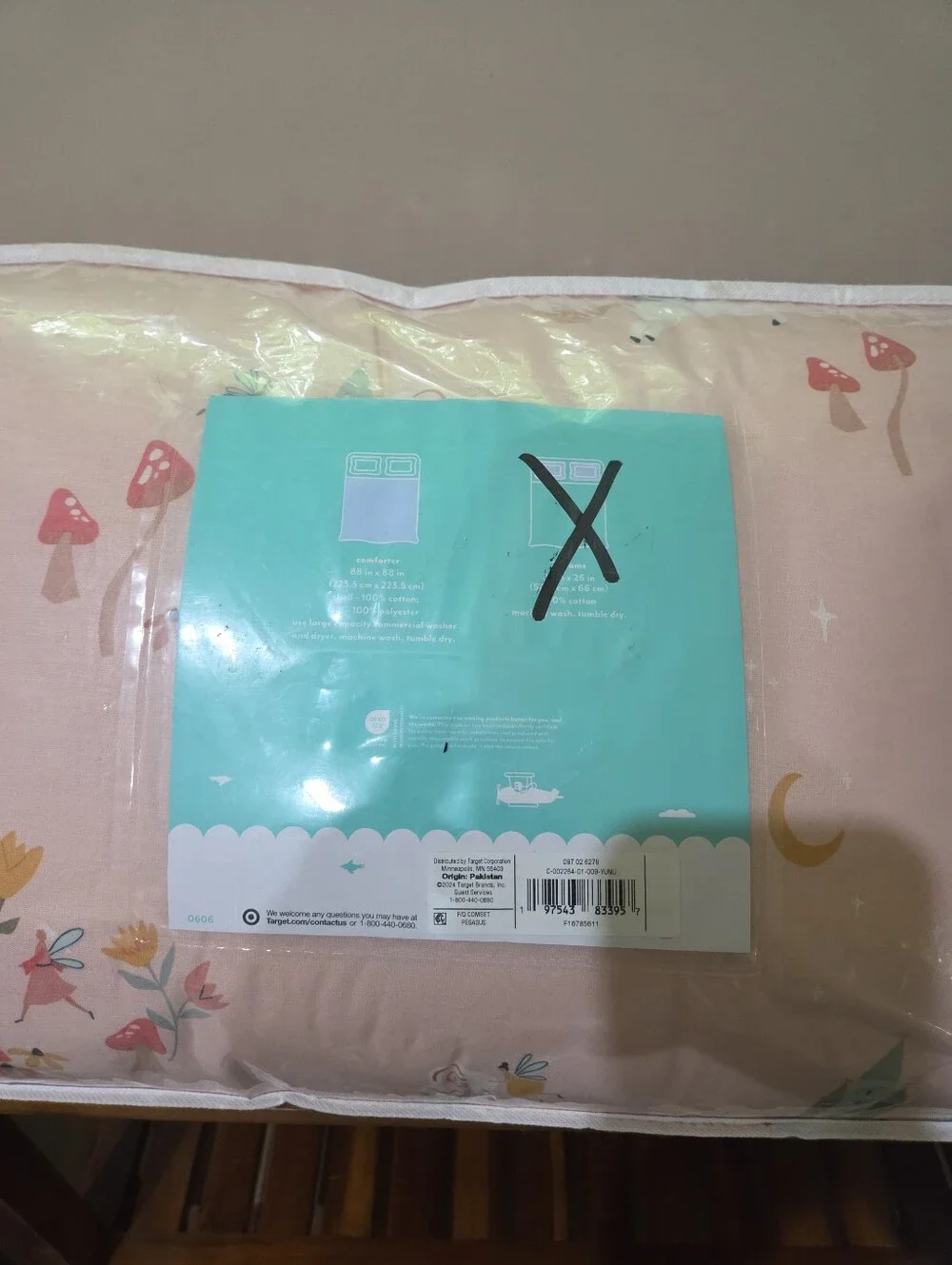 Pillowfort Full/ Queen Pegasus Pink Floral Comforter Only